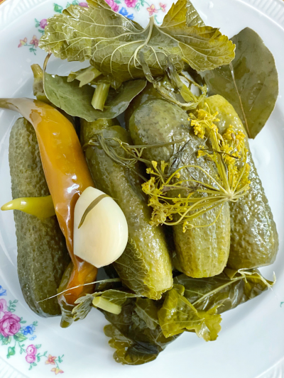 Огурчики соленые ( как бочковые ) 1,5 литра Огурчики соленые ( как бочковые ) 1,5 литра