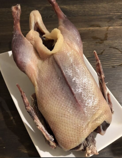 Вяленая утка ( примерный вес тушки 1,5 - 2,5 кг ) 1 кг Вяленая утка ( примерный вес тушки 1,5 - 2,5 кг ) 1 кг