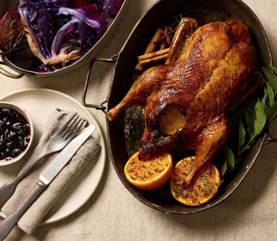 Утка фермерская горячего копчения ( примерный вес тушки 1 - 2 кг ) 1 кг Утка фермерская горячего копчения ( примерный вес тушки 1 - 2 кг ) 1 кг