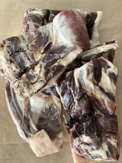 Вяленая баранина ( примерный вес пол туши 5 - 8 кг ) 1 кг Вяленая баранина ( примерный вес пол туши 5 - 8 кг ) 1 кг